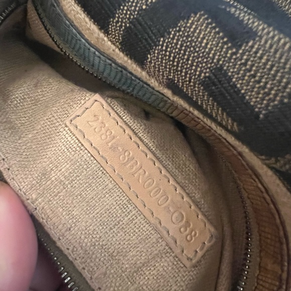 Fendi Baguette - Picture 7 of 15